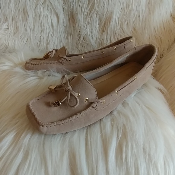 Michael Kors Shoes - Brand 🆕 Michael Kors loafers